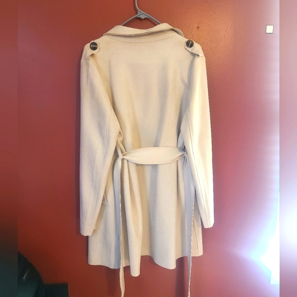 Jacket - Picture 1 of 5